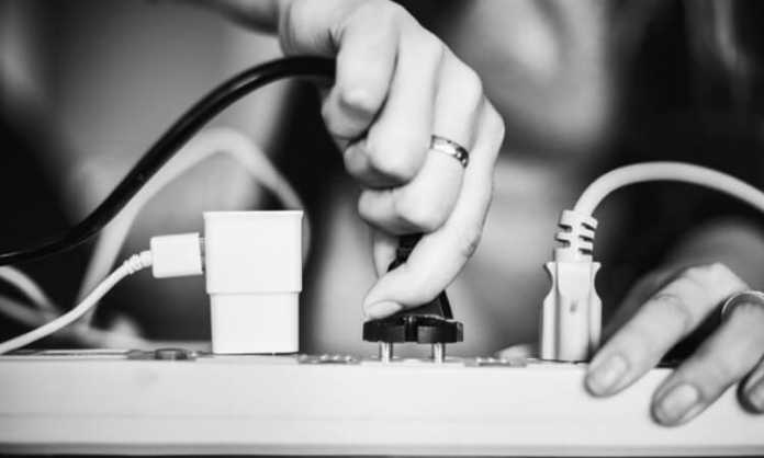 get control over cable mess in your office
